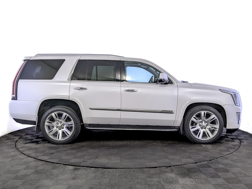 Cadillac Escalade 2016 123 601км фото №4