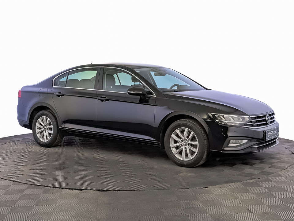 Volkswagen Passat 2021 90 268км фото №3