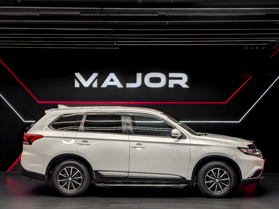 Mitsubishi Outlander 2018 71 986км фото №4