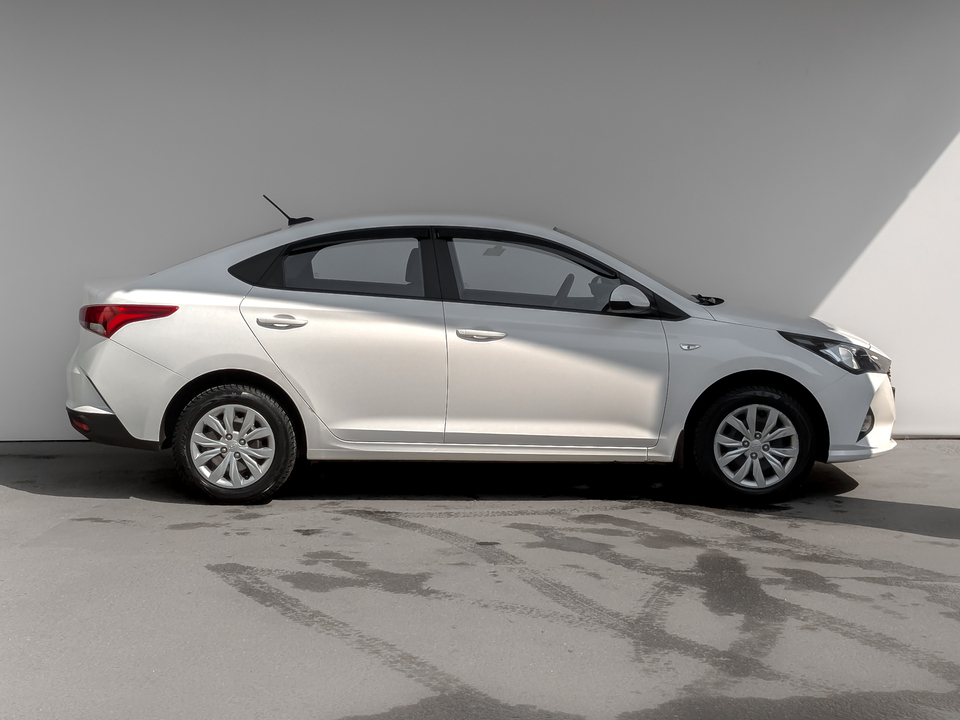 Hyundai Solaris 2022 72 478км фото №4