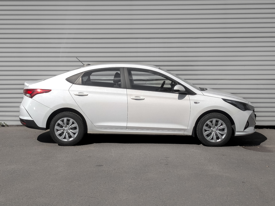 Hyundai Solaris 2022 68 053км фото №4
