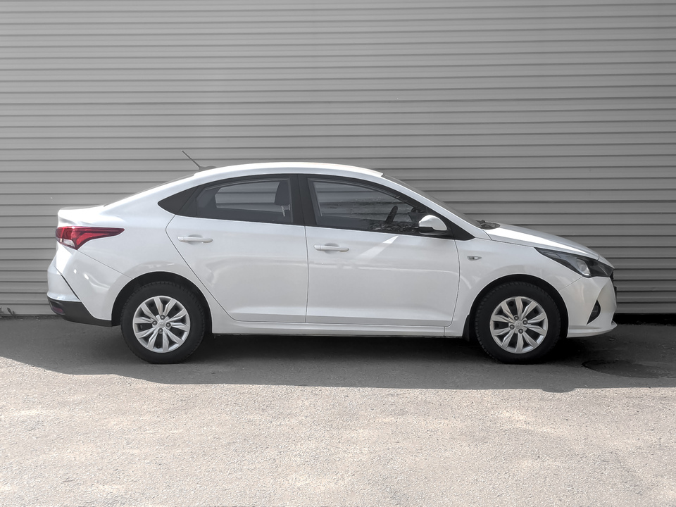 Hyundai Solaris 2022 87 845км фото №4