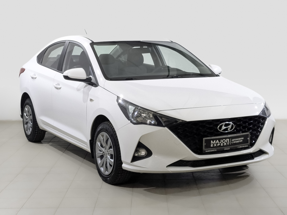 Hyundai Solaris 2022 61 112км фото №3