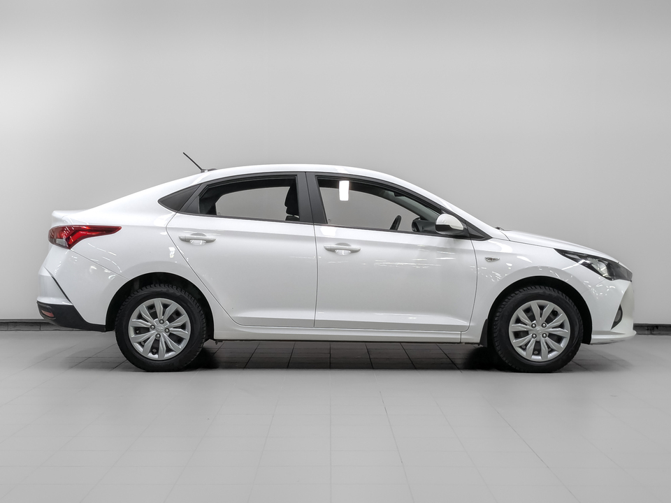 Hyundai Solaris 2022 94 855км фото №3
