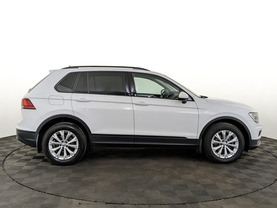 Volkswagen Tiguan 2019 139 600км фото №4