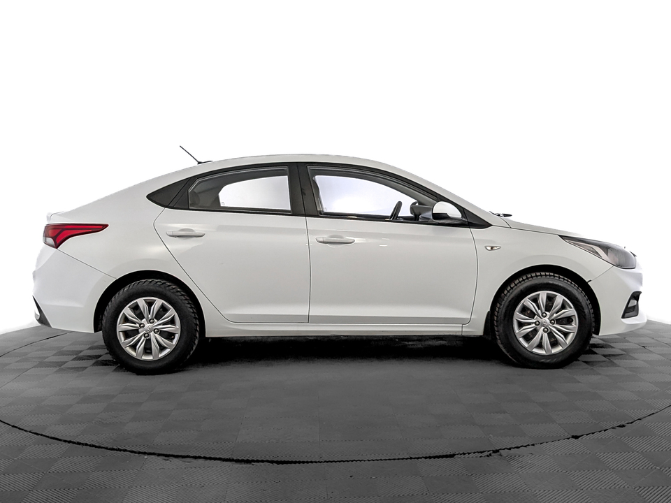 Hyundai Solaris 2019 158 028км фото №4