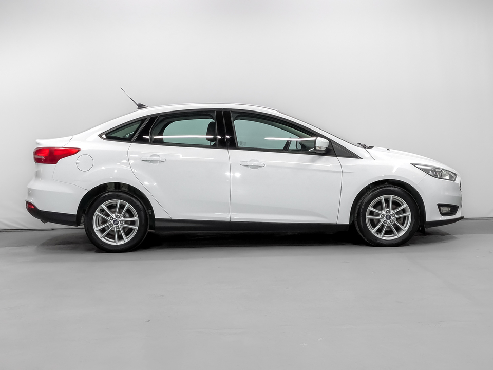 Ford Focus 2018 88 667км фото №4