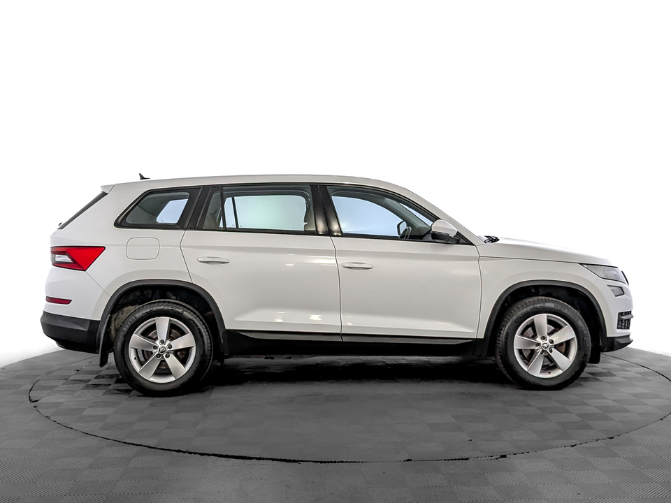 Skoda Kodiaq 2021 125 134км фото №4