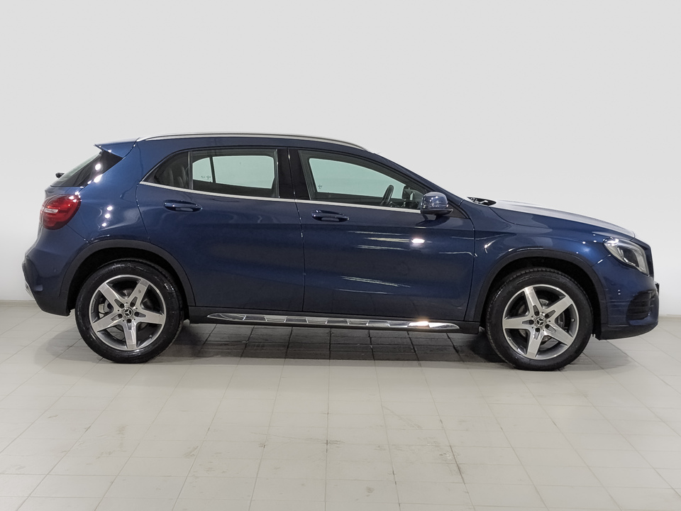 Mercedes-Benz GLA 2019 49 821км фото №4