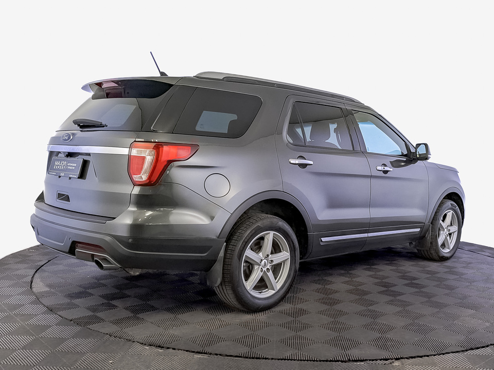 Ford Explorer 2019 123 073км фото №5