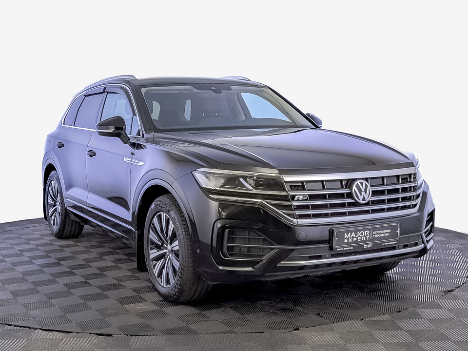 Volkswagen Touareg 2018 136 228км фото №3