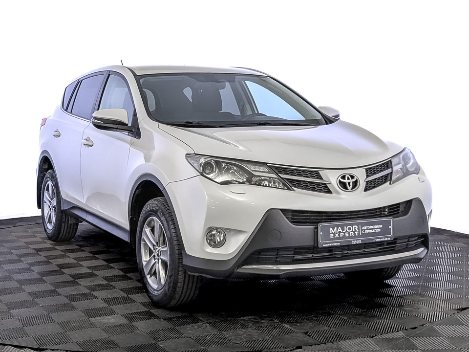 Toyota Rav-4 2015 180 630км фото №3