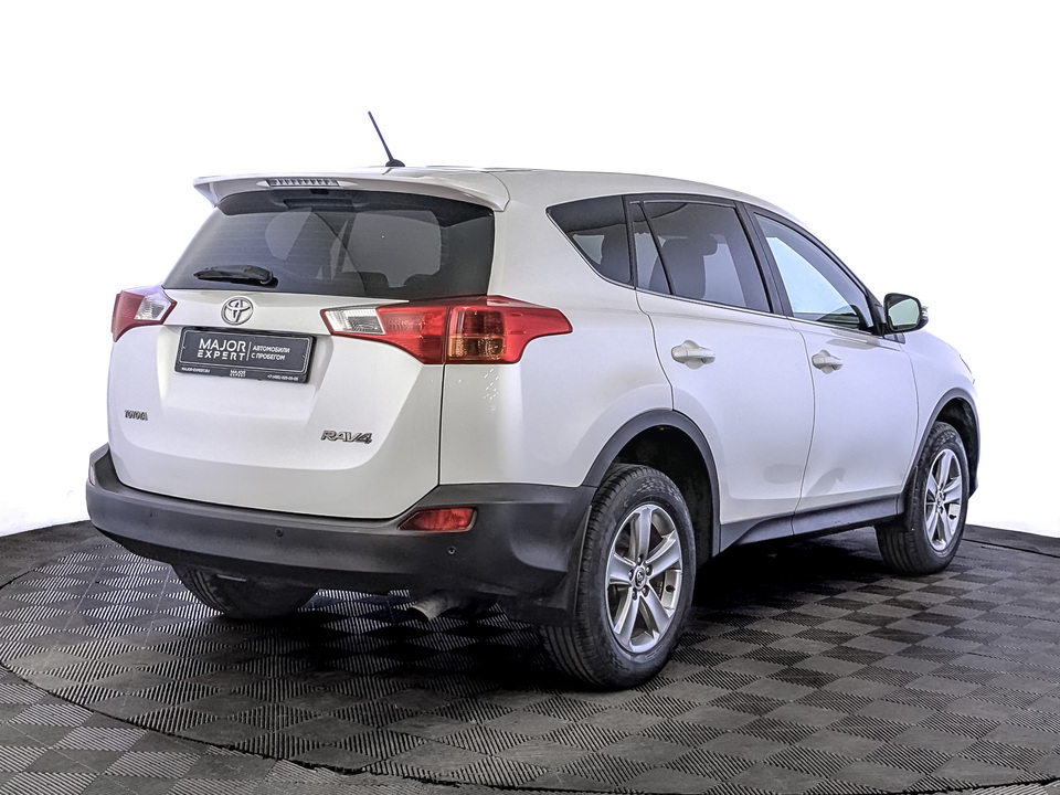 Toyota Rav-4 2015 180 630км фото №5