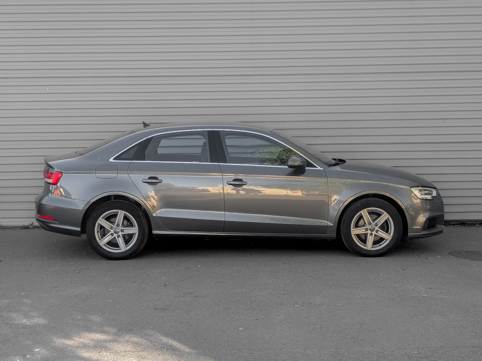 Audi A3 2019 38 129км фото №4