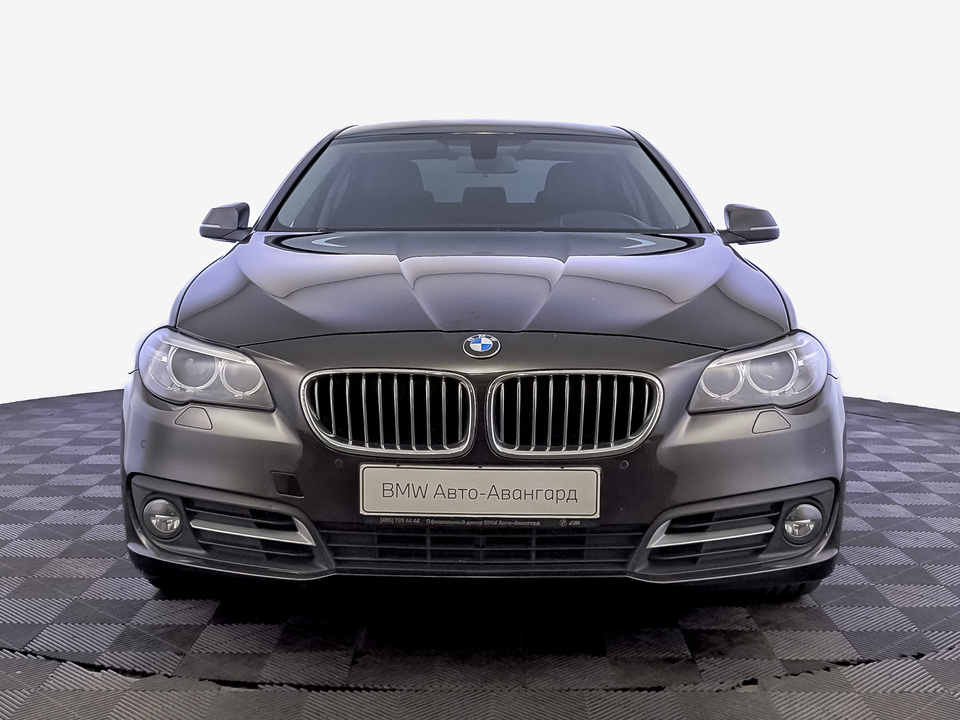 BMW 5 серии 2014 180 940км фото №2