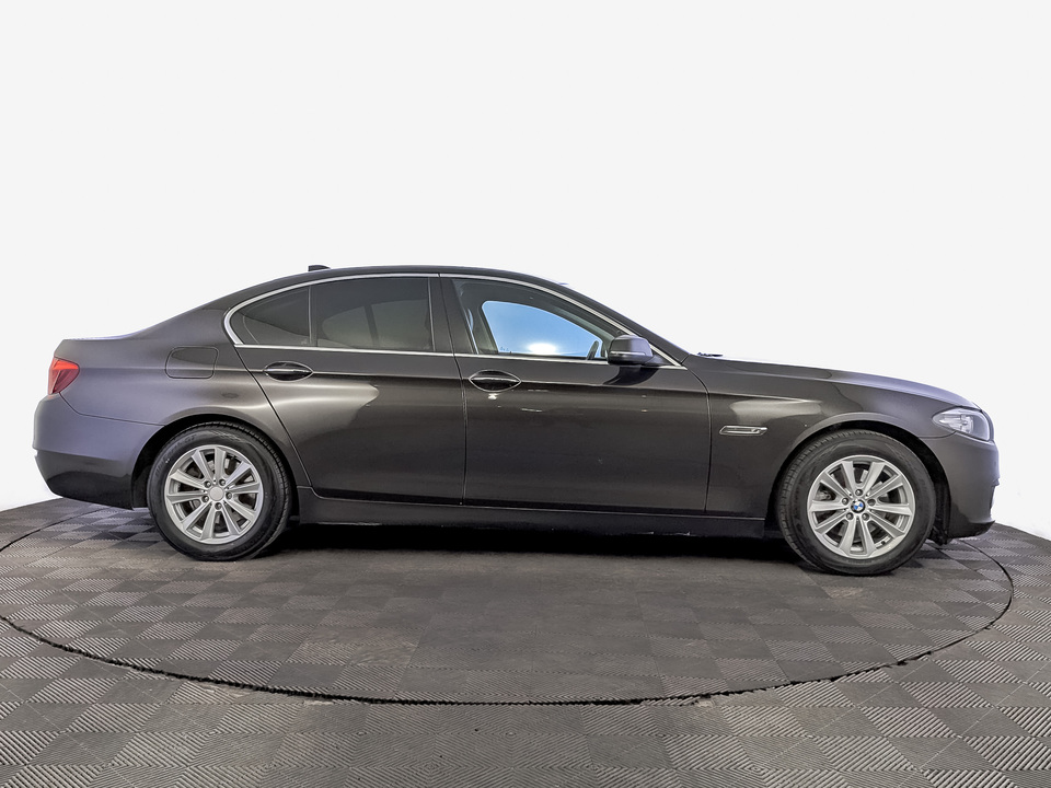 BMW 5 серии 2014 180 940км фото №4