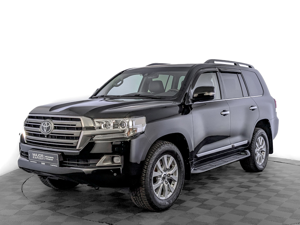 Toyota Land Cruiser 200 2020 136 625км фото №1