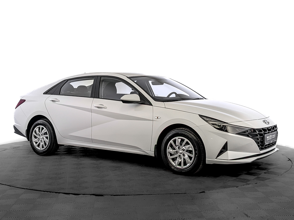 Hyundai Elantra 2022 42 343км фото №3