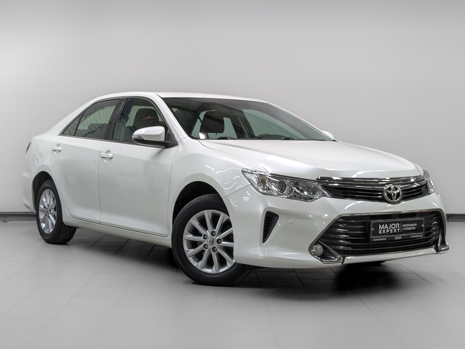 Toyota Camry 2016 64 359км фото №3