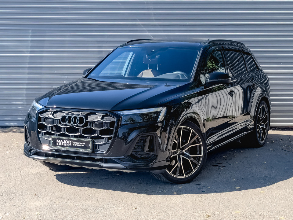 Audi Q7 2024 40 796км фото №1