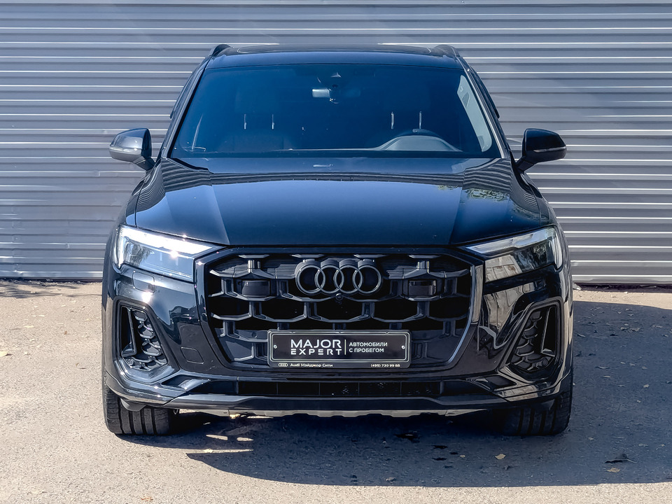 Audi Q7 2024 40 796км фото №2