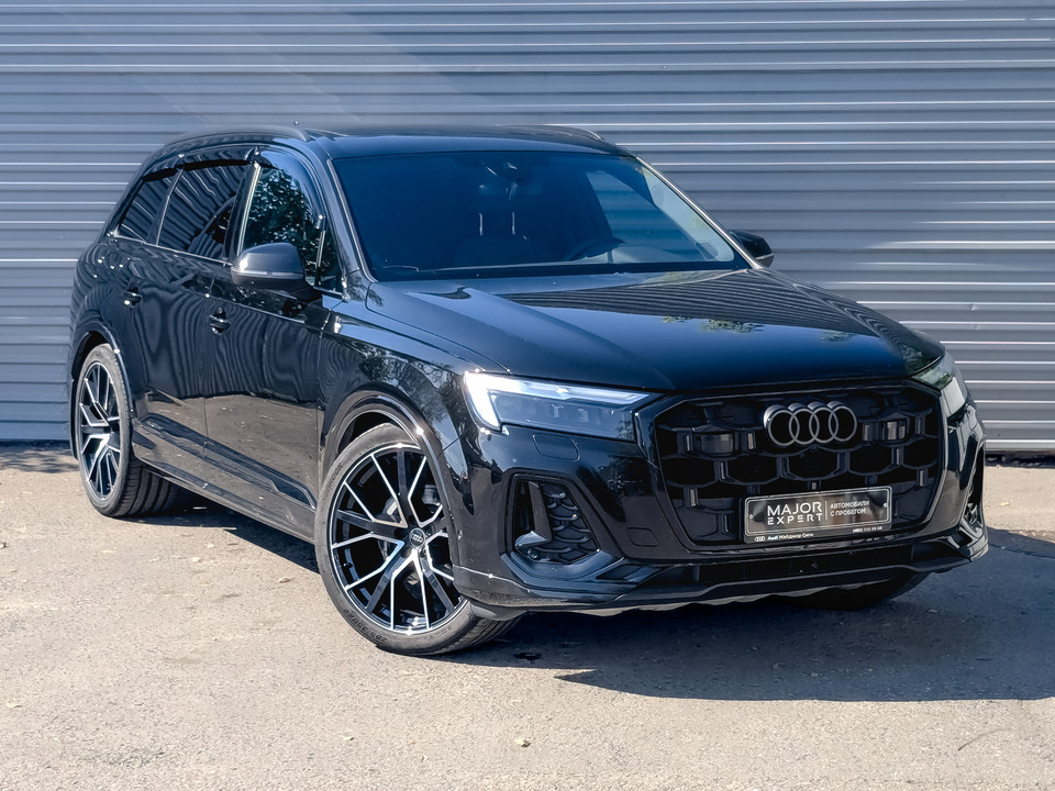 Audi Q7 2024 40 796км фото №3
