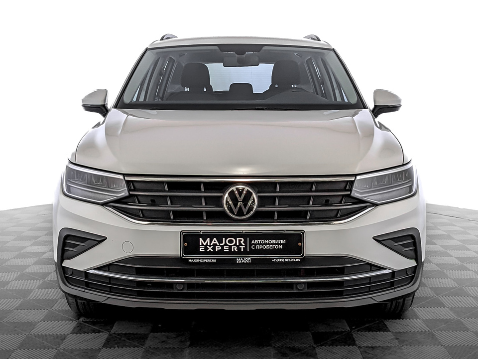 Volkswagen Tiguan 2021 59 202км фото №2