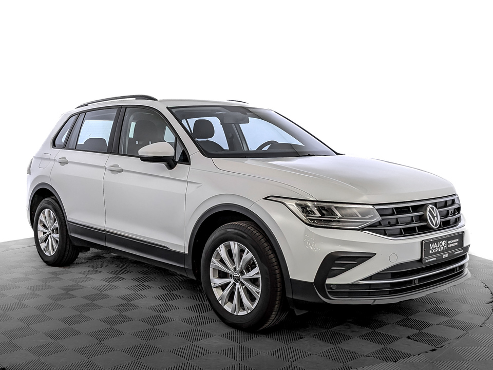 Volkswagen Tiguan 2021 59 202км фото №3