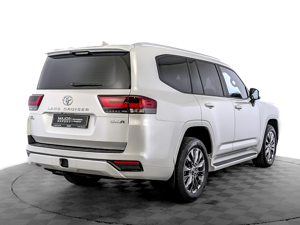 Toyota Land Cruiser 300 2022 53 340км фото №5