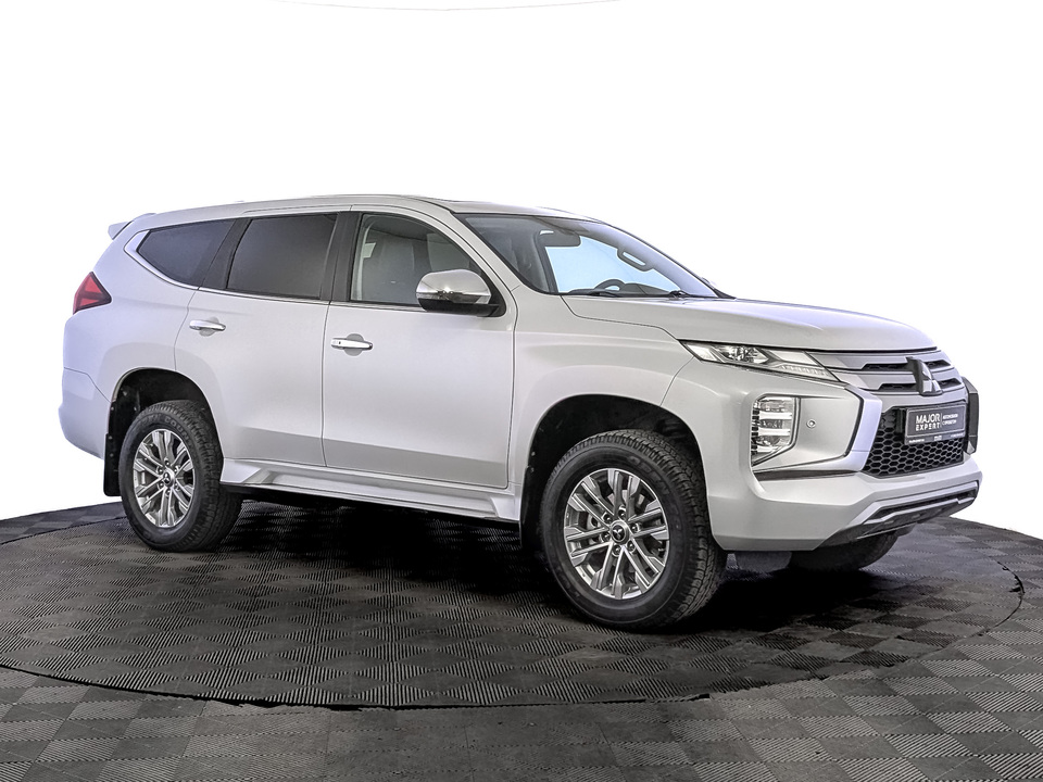 Mitsubishi Pajero Sport 2020 63 023км фото №3