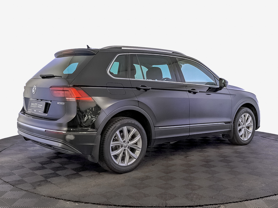 Volkswagen Tiguan 2018 168 658км фото №5