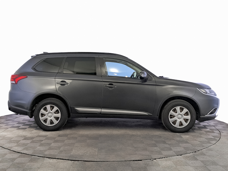 Mitsubishi Outlander 2018 156 155км фото №4
