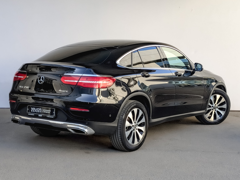 Mercedes-Benz GLC Coupe 2019 58 820км фото №5