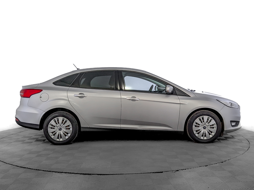 Ford Focus 2016 95 909км фото №4