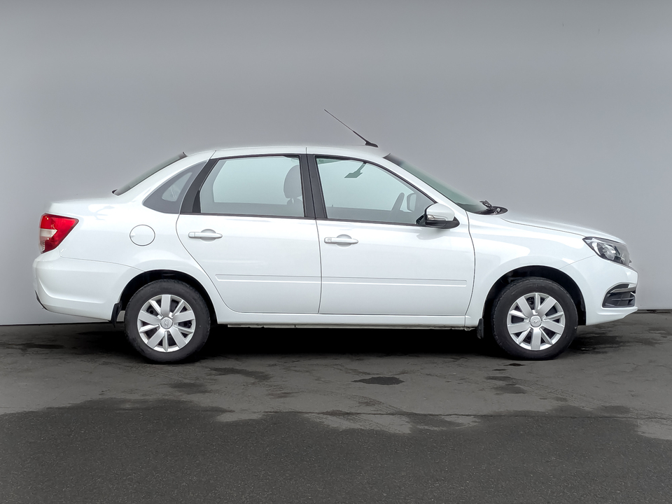 Lada Granta 2023 49 999км фото №4