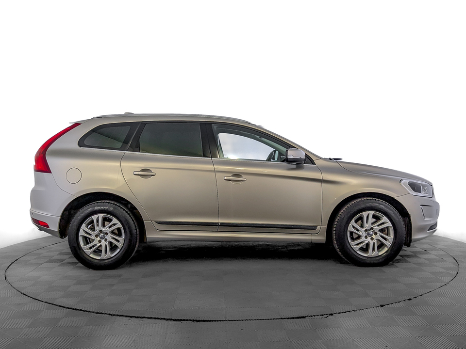 Volvo XC60 2017 90 781км фото №4