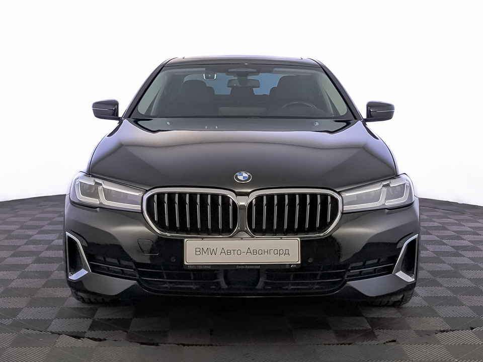 BMW 5 серии 2021 55 243км фото №2
