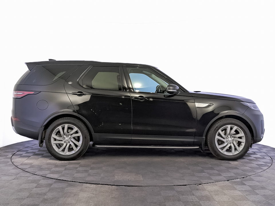 Land Rover Discovery 2017 151 200км фото №4