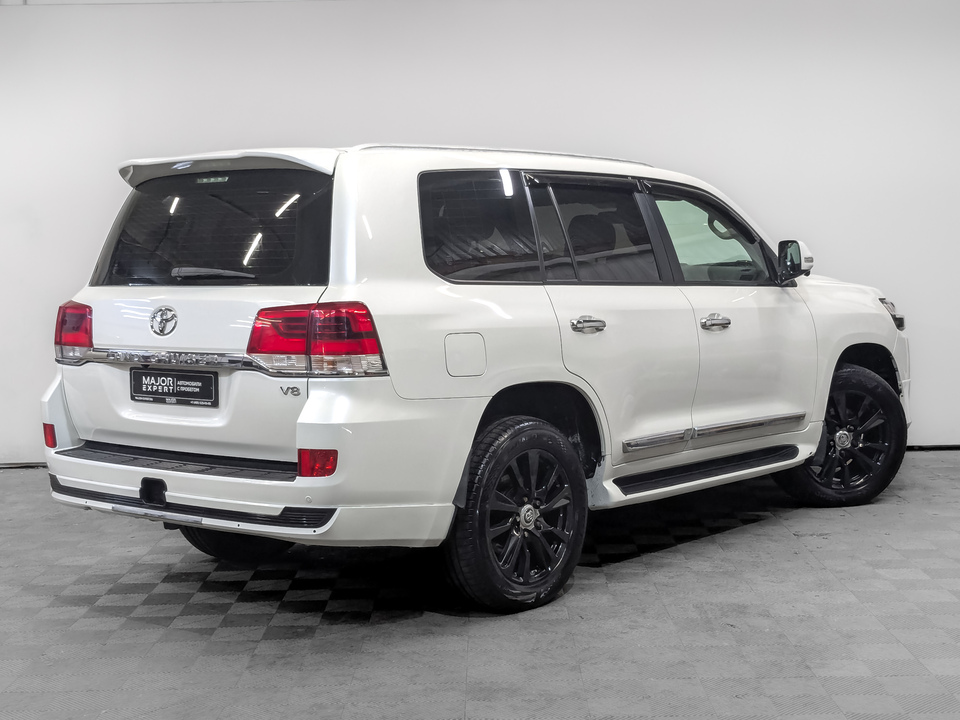 Toyota Land Cruiser 200 2020 127 645км фото №5
