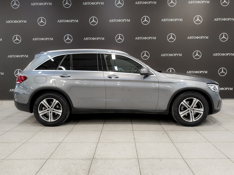Mercedes-Benz GLC 2022 68 396км фото №4