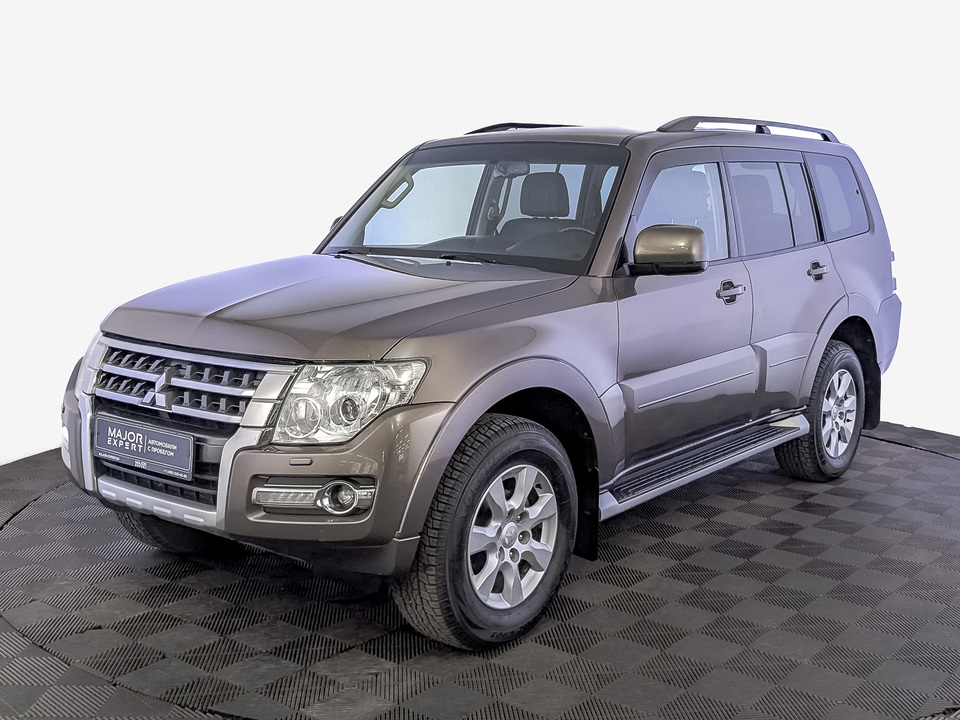 Mitsubishi Pajero 2015 141 320км фото №1