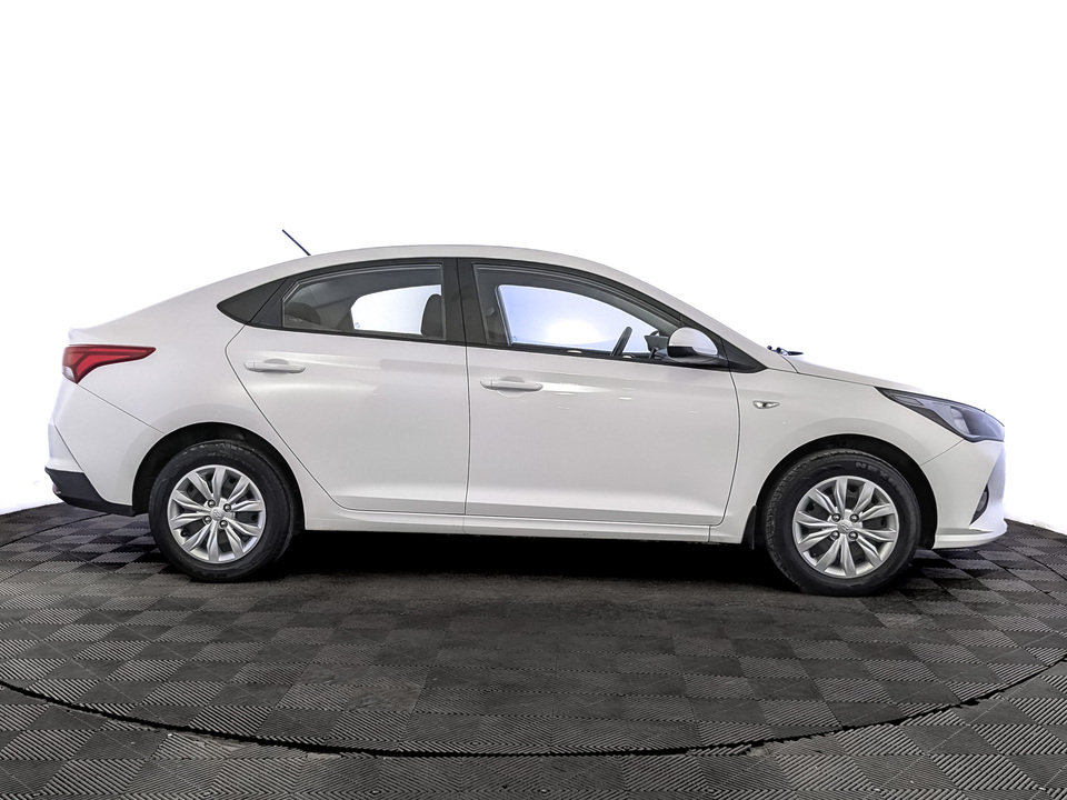 Hyundai Solaris 2022 126 387км фото №4