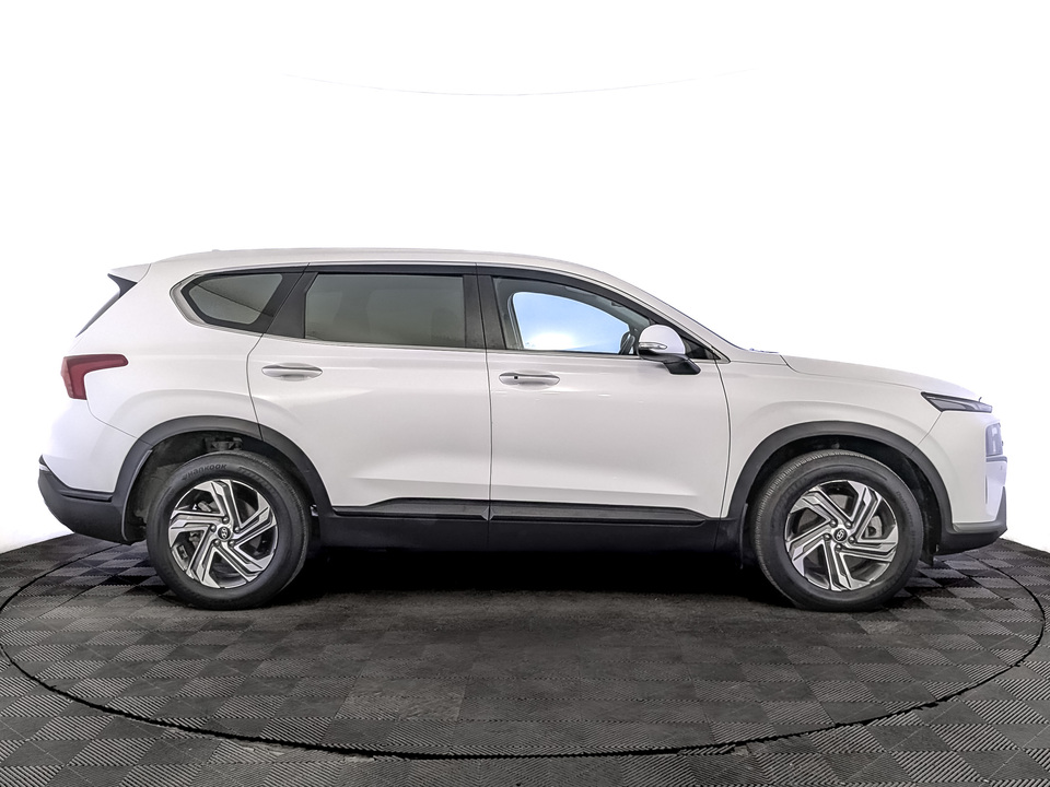 Hyundai Santa Fe 2022 49 228км фото №4