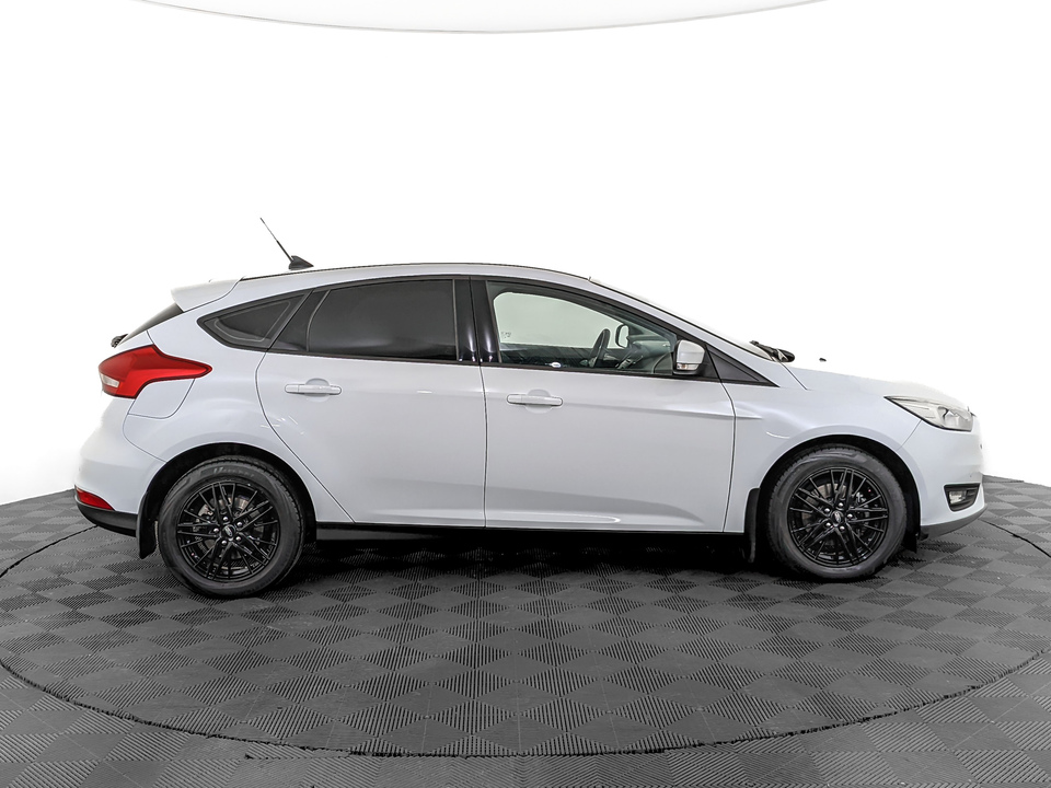 Ford Focus 2018 38 429км фото №4