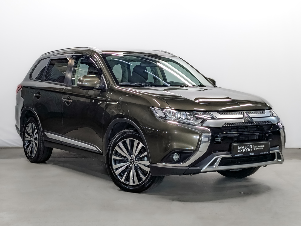 Mitsubishi Outlander 2020 100 043км фото №3