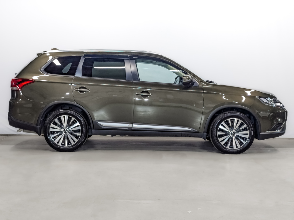 Mitsubishi Outlander 2020 100 043км фото №4