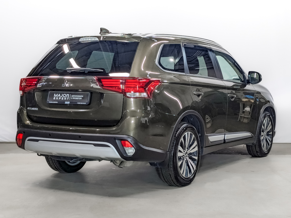 Mitsubishi Outlander 2020 100 043км фото №5
