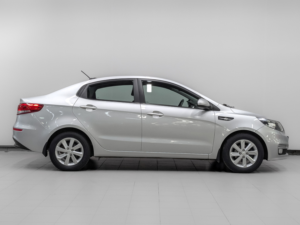 Kia Rio 2017 86 668км фото №4