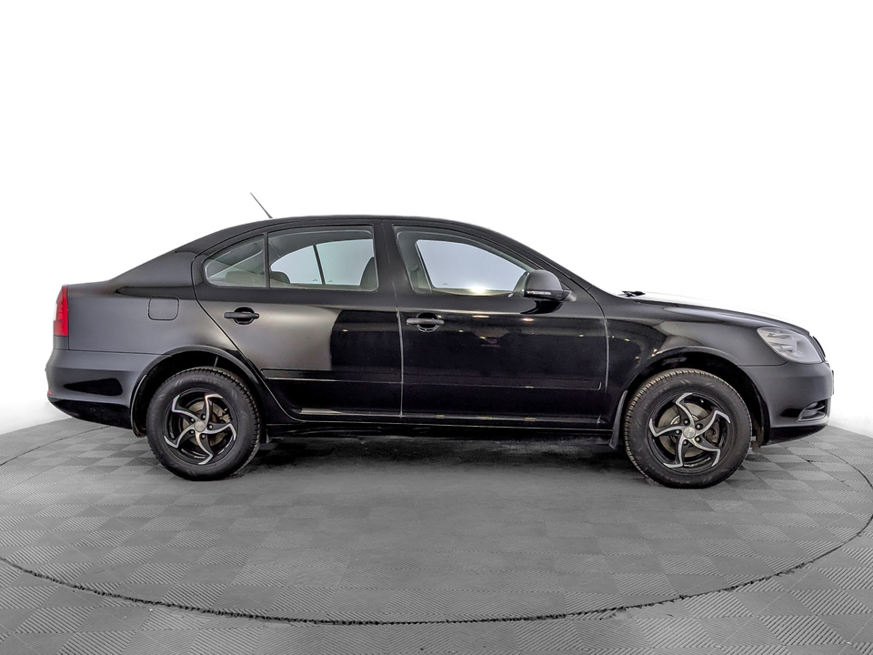 Skoda Octavia 2011 107 050км фото №4