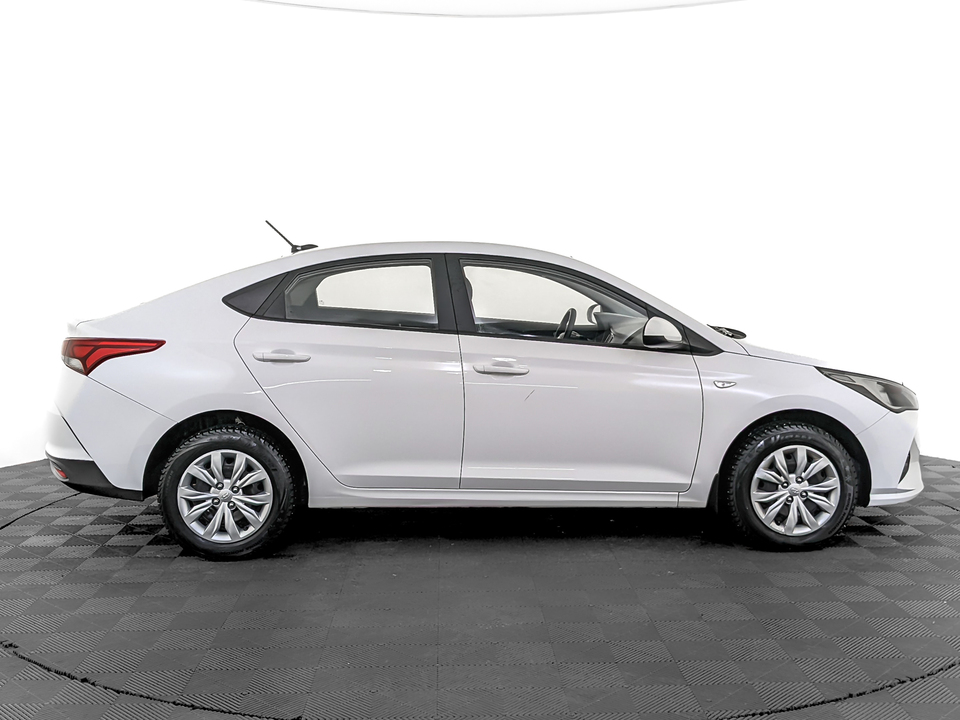 Hyundai Solaris 2022 53 090км фото №4